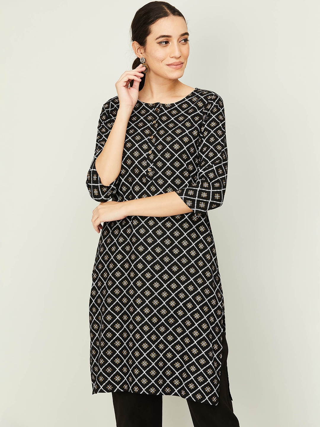 

Melange by Lifestyle Women Black & White Ethnic Motifs Printed Kurta