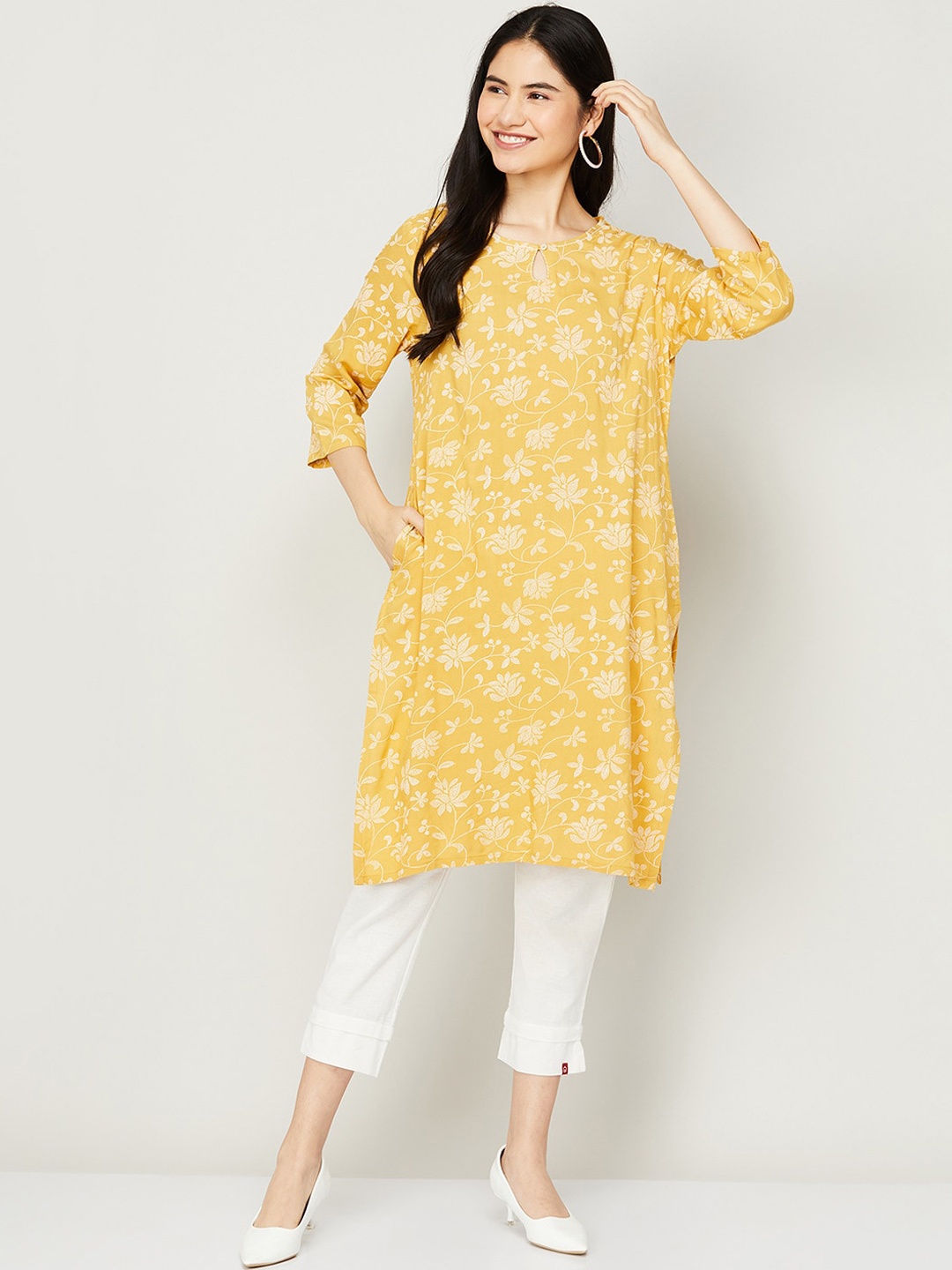

Melange by Lifestyle Women Yellow & White Floral Printed Keyhole Neck Kurta