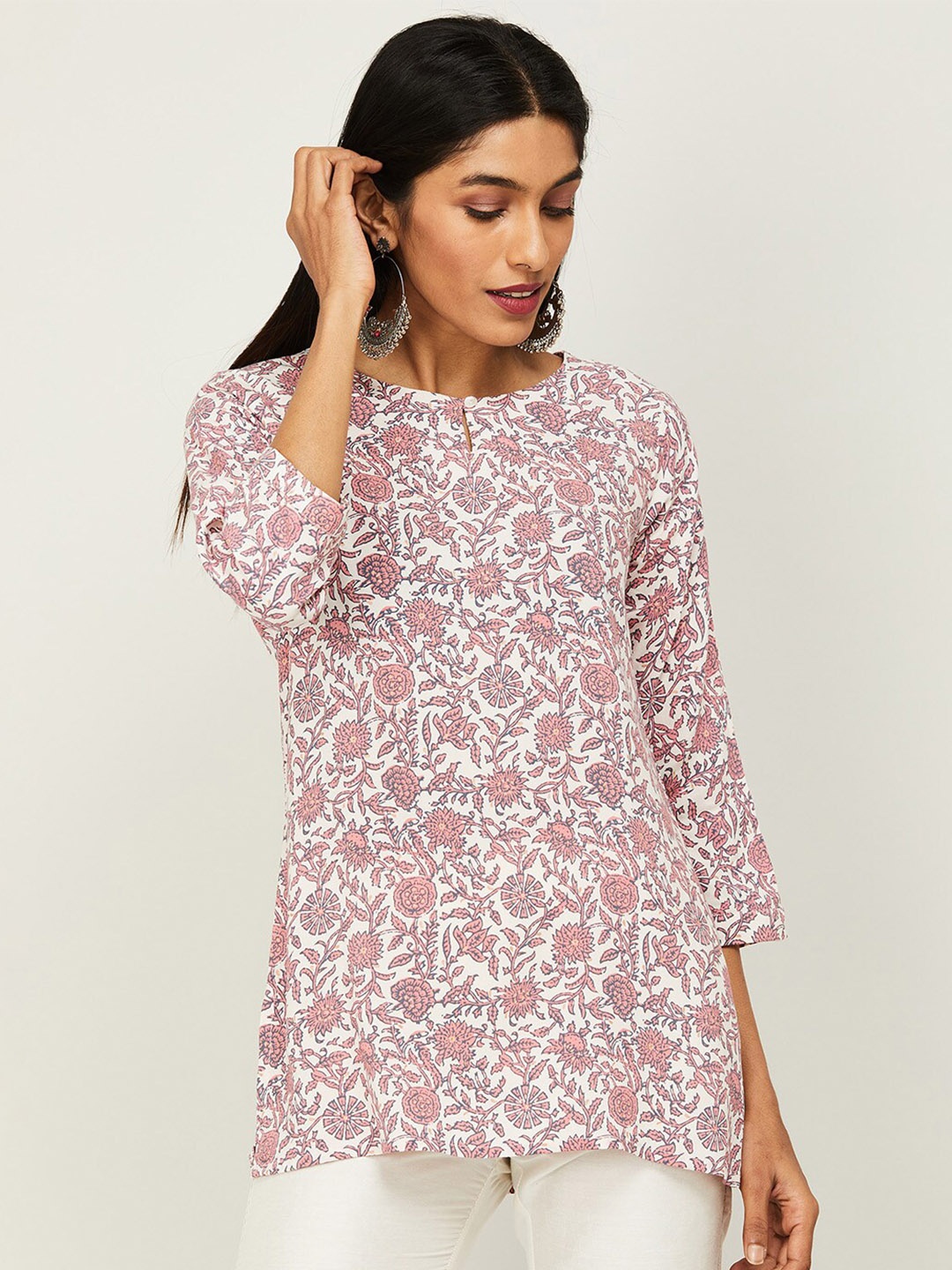 

Melange by Lifestyle Women Pink & White Floral Printed Kurti