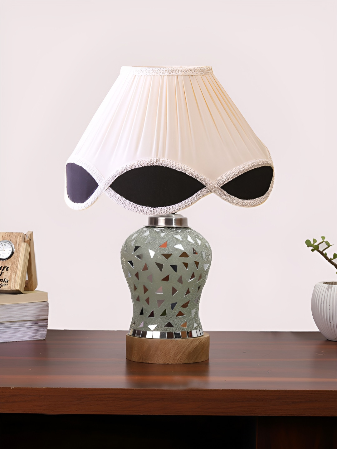 

Aura Vintage Warm Yellow Glass Frustum Solid High Quality Electrical Table Lamps, White