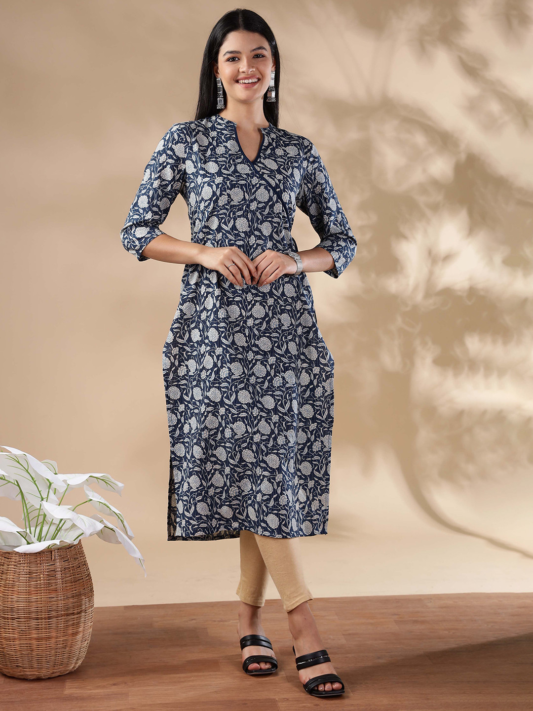 Anouk Women Floral Printed Thread Work Cotton Kurta