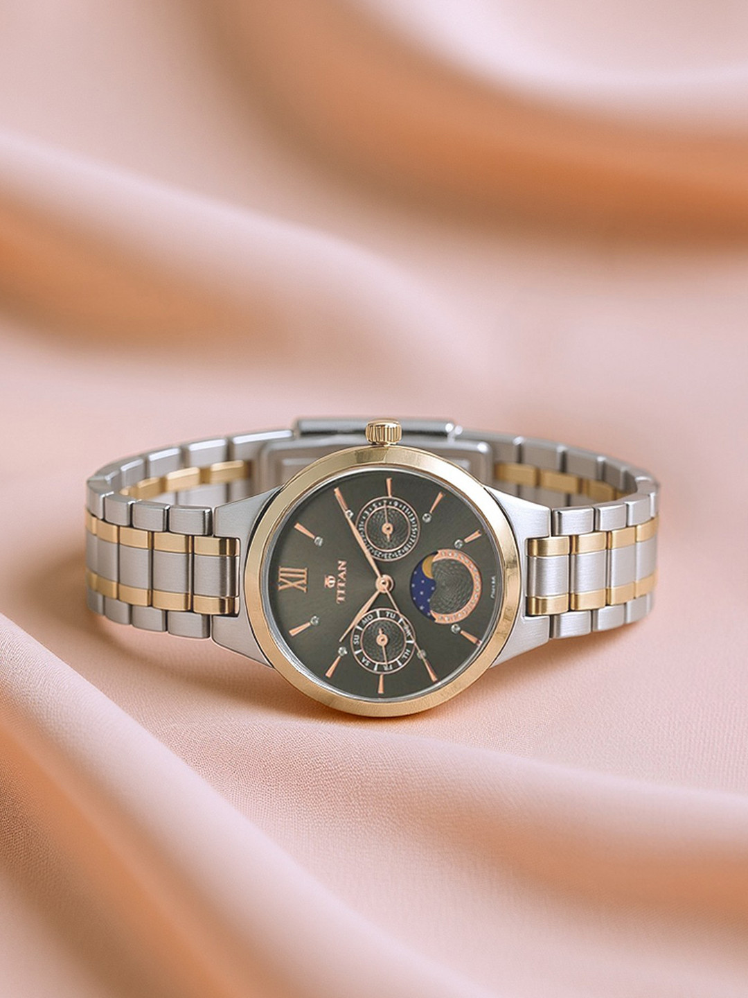 Titan Workwear Elegance Multifunction Analog Anthracite Dial Watch For Women - Nt2590km02