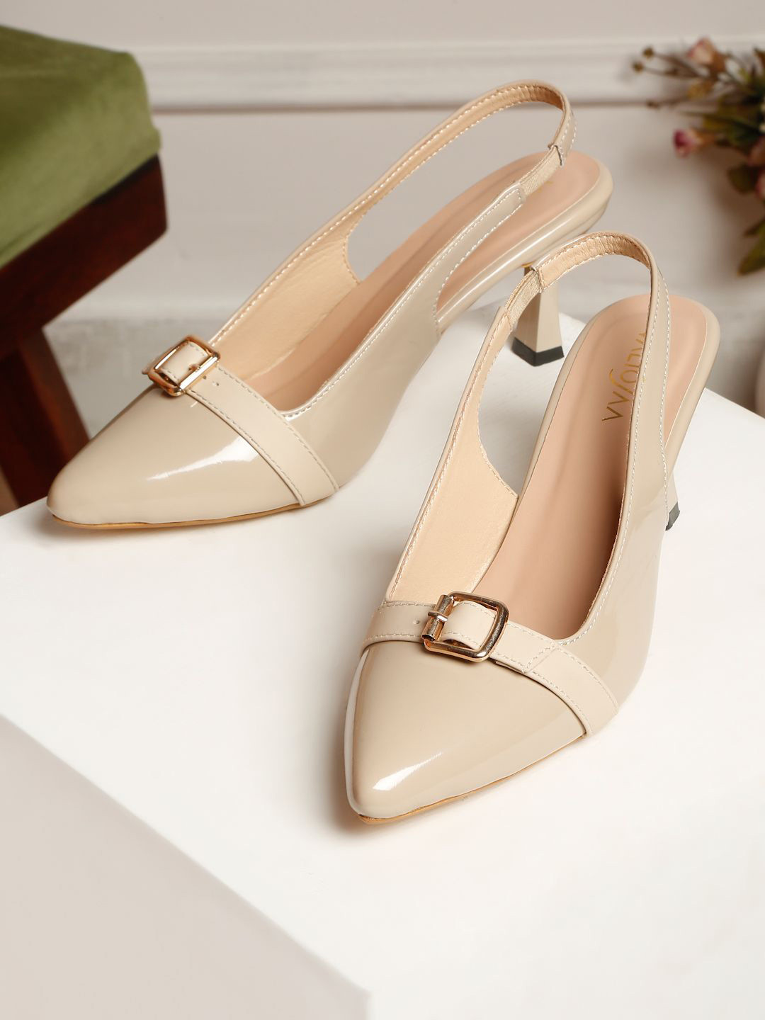 VALIOSAA Women Pointed Toe Kitten Heel Pumps with Buckles