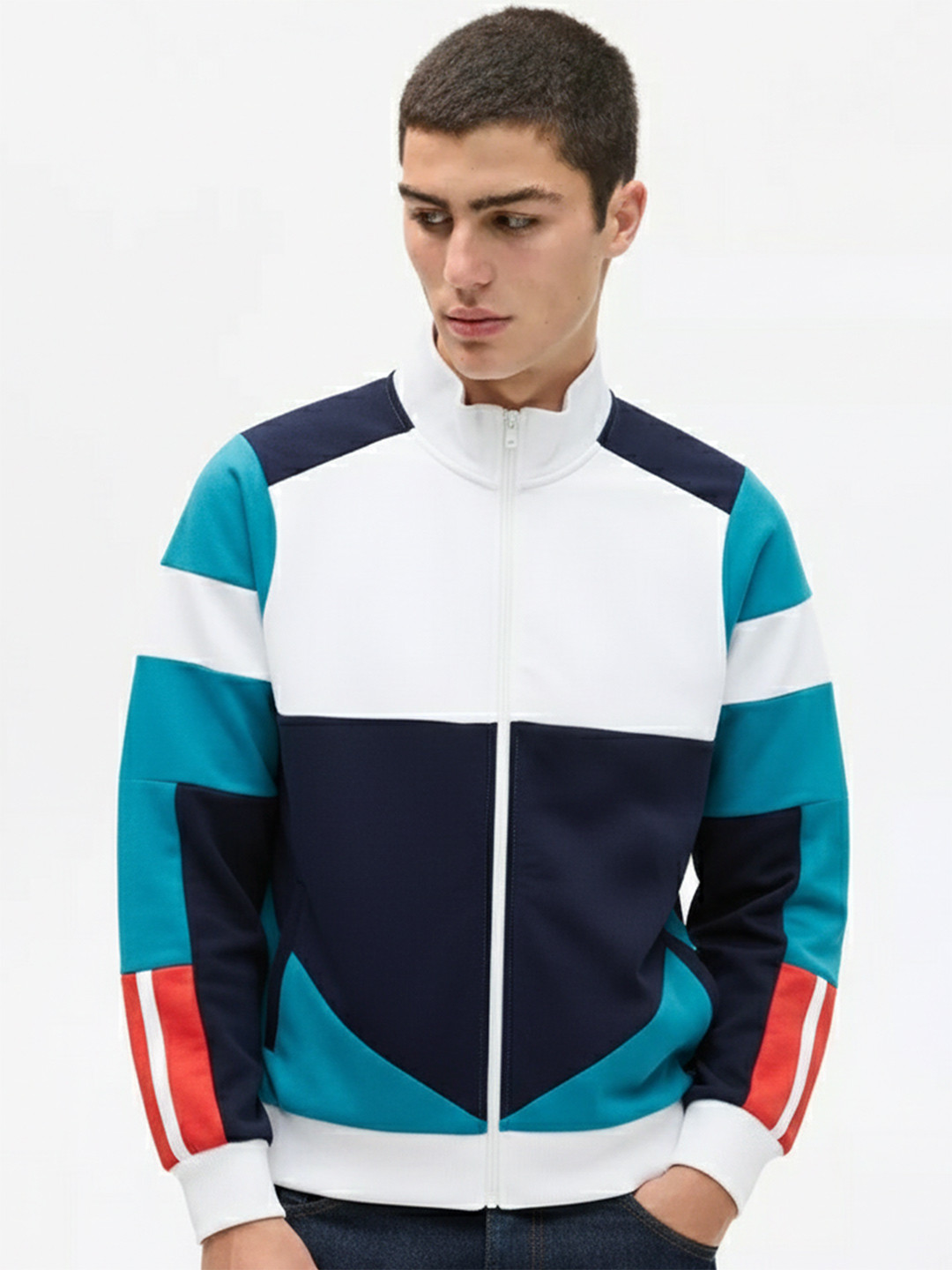 HIGHLANDER Men White & Blue Colourblocked Sweatshirt