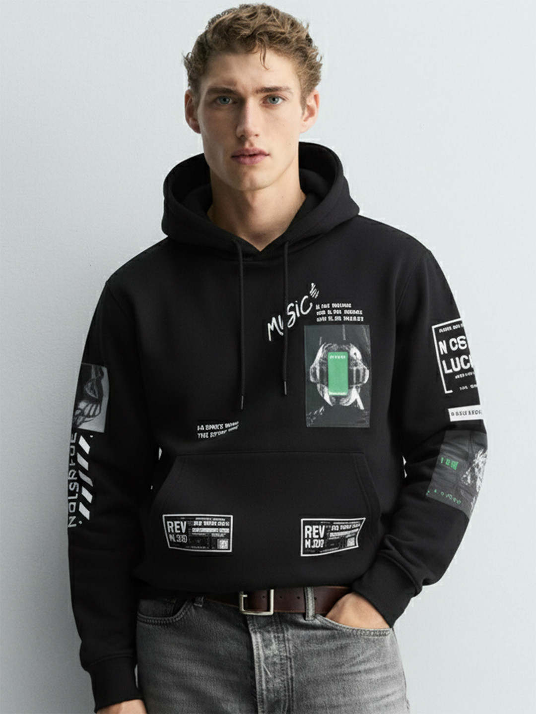 HIGHLANDER Men Black Printed Hooded Sweatshirt