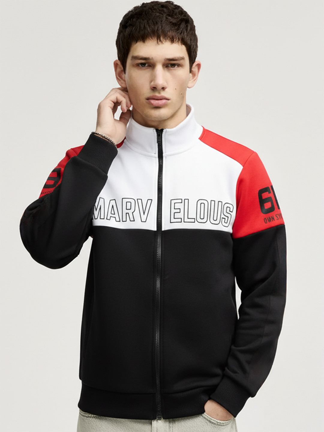 HIGHLANDER Men Black & Blue Colourblocked Hooded Sweatshirt