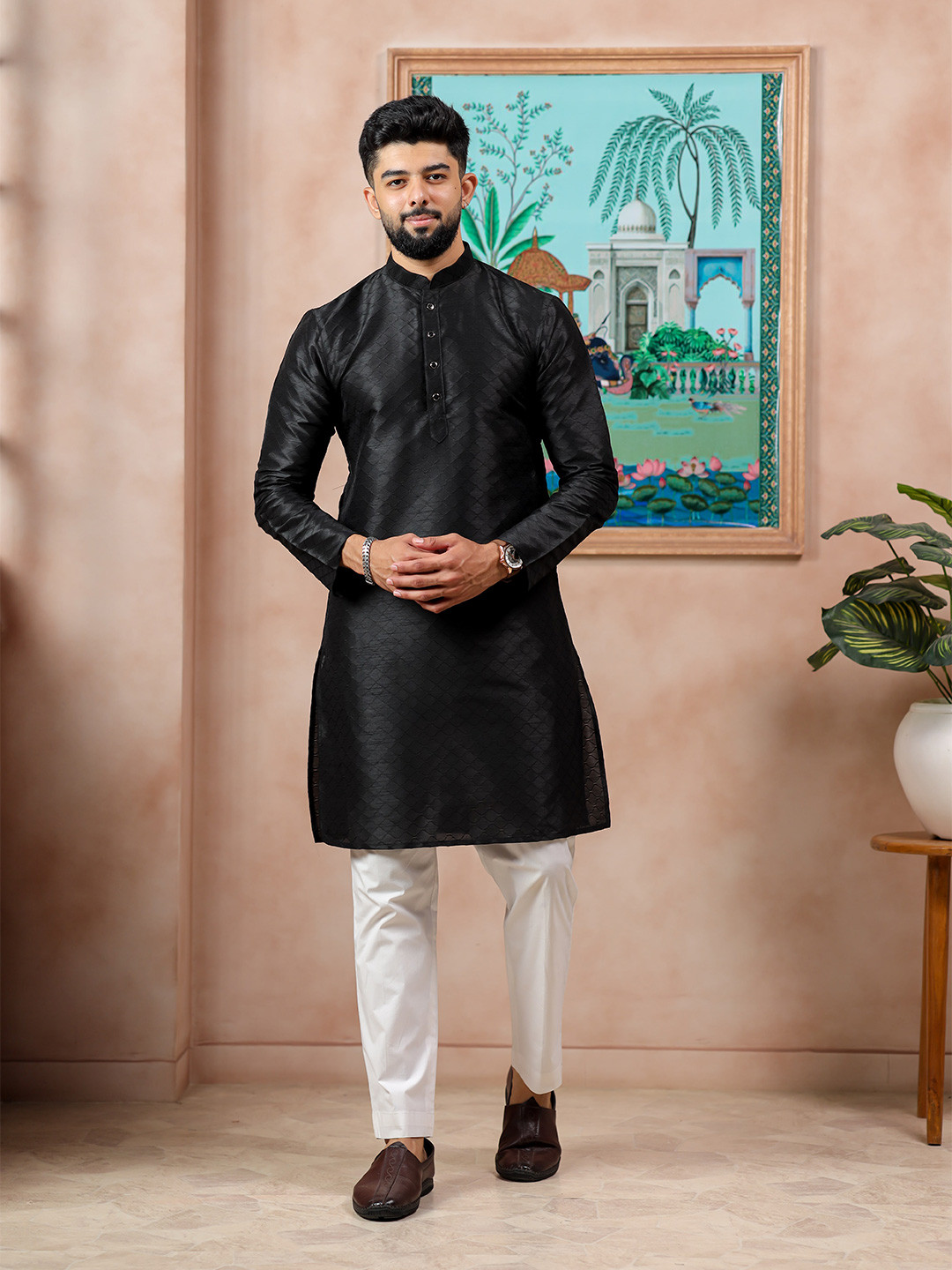 Koshin Ethnic Motifs Embroidered Kurta With Pyjamas