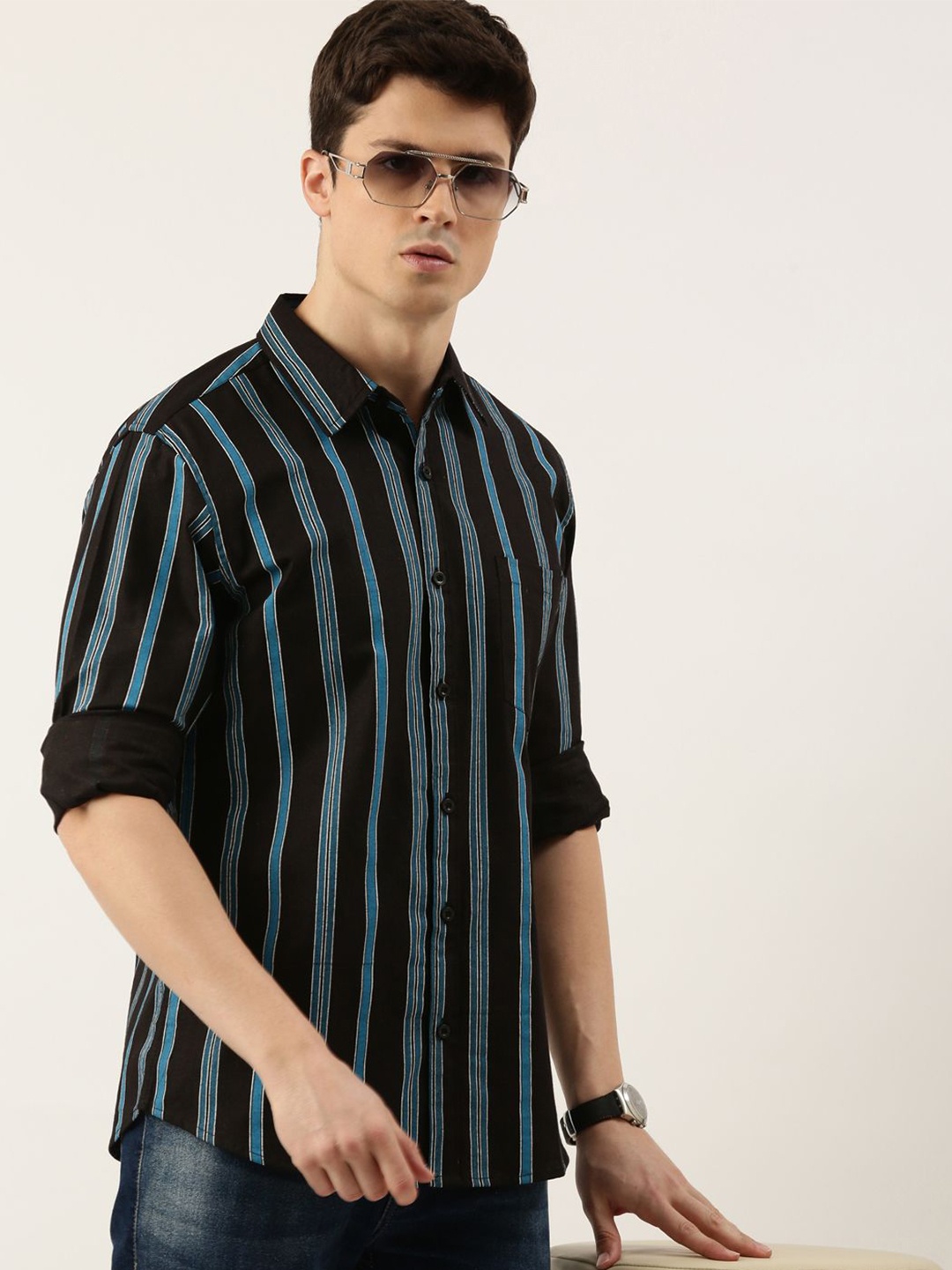 

Metronaut Men Spread Collar Vertical Striped Cotton Casual Shirt, Black