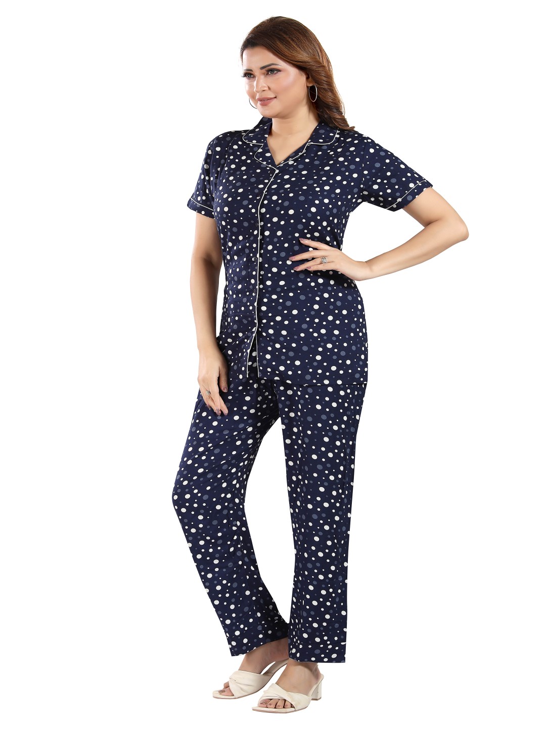 

NIGHT QUEEN Women Polka Dots Printed Night suit, Blue