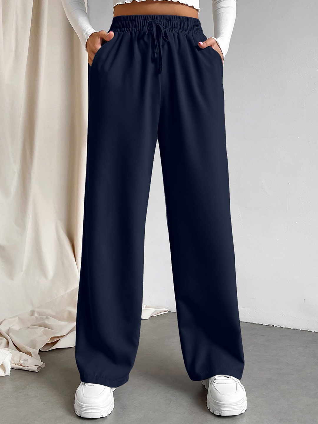 

AAHWAN Women Loose Fit High-Rise Trousers, Navy blue