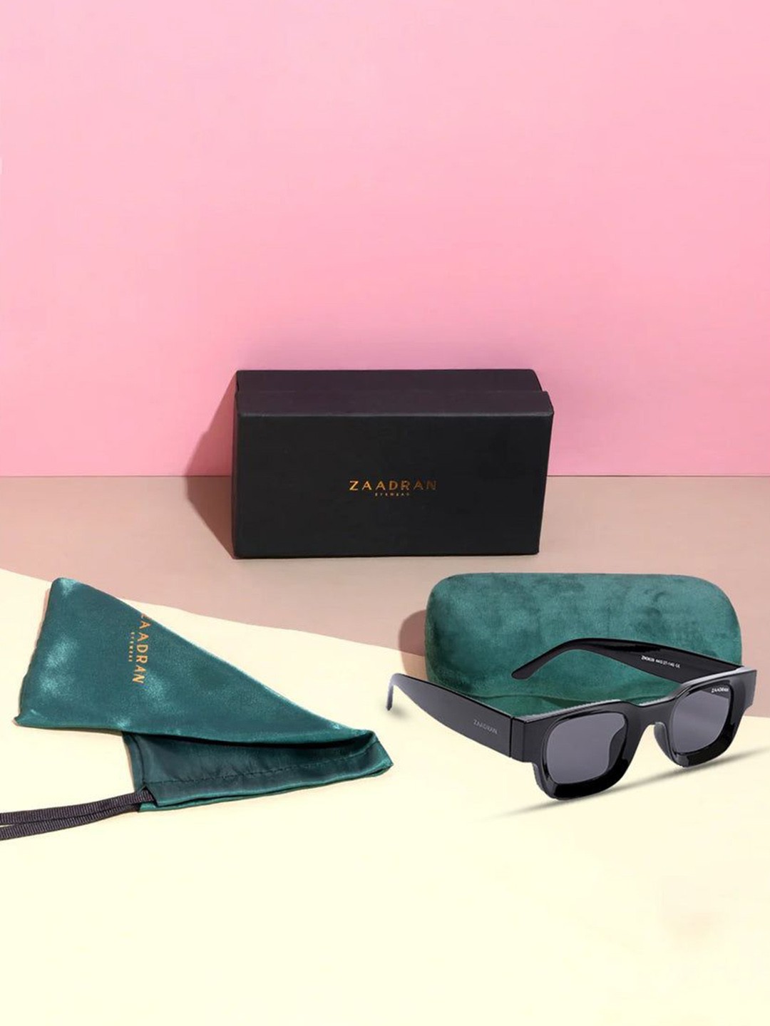

ZAADRAN Unisex Wayfarer Sunglasses with Polarised and UV Protected Lens, Black