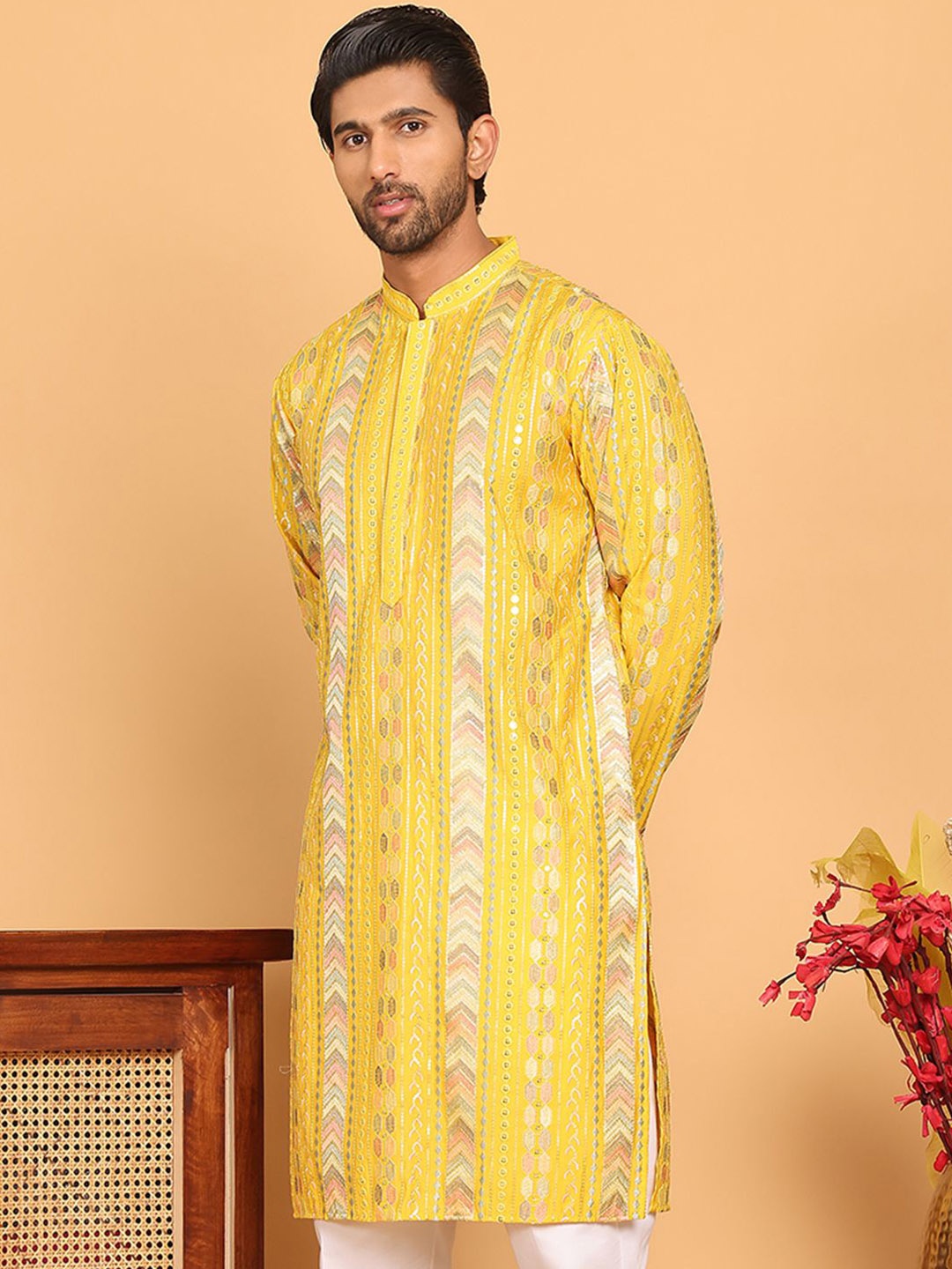 

Jompers Geometric Embroidered Mandarin Collar Sequinned Straight Kurta, Yellow