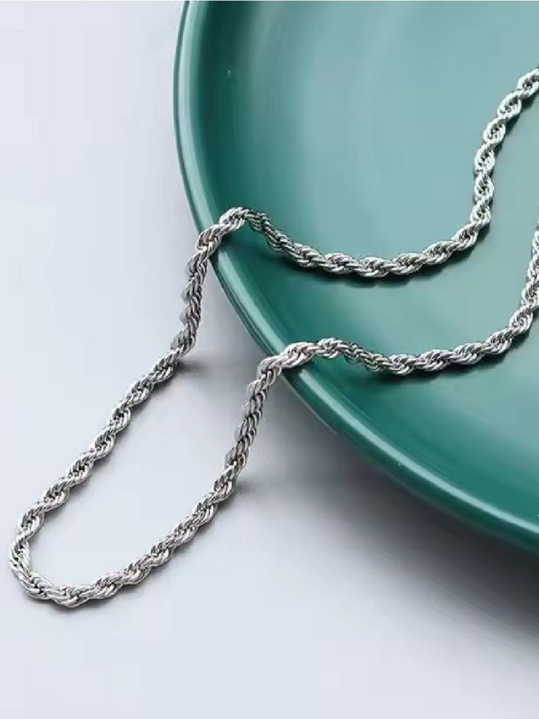 

RUHI COLLECTION Unisex Silver-Plated Chain