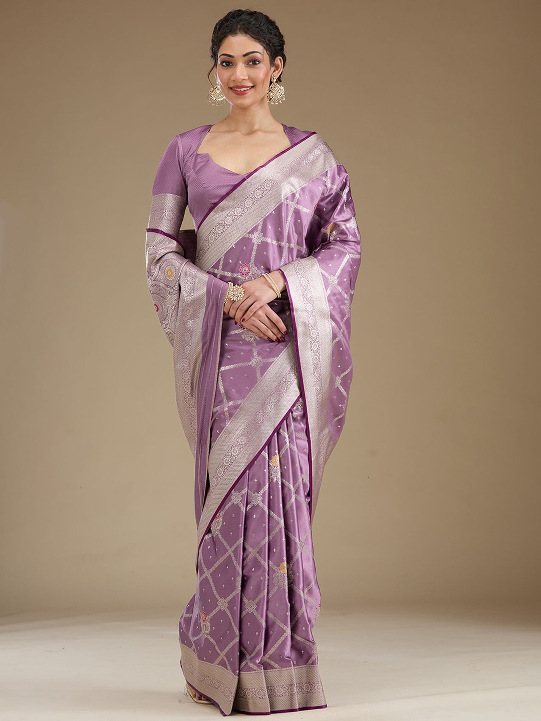 

Koskii Women Zariwork Satin Saree, Lavender