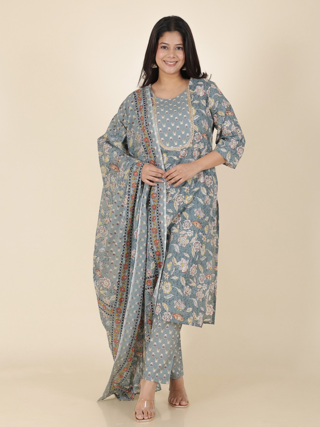 

Aramya Floral Printed Round Neck Pure Cotton Straigt Kurta With Trousers & Dupatta, Grey