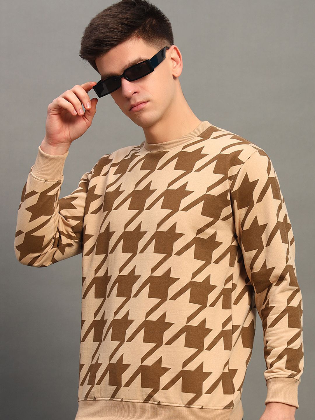 

THE CASUALS Men Printed Cotton Sweatshirt, Cream
