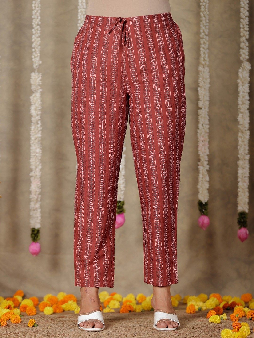 

Aramya Women Striped Trousers, Brown