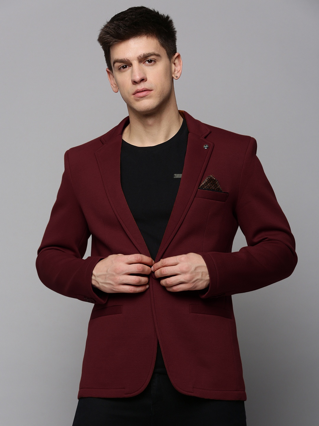 

SHOWOFF Slim-Fit Cotton Single Breasted Blazer, Maroon