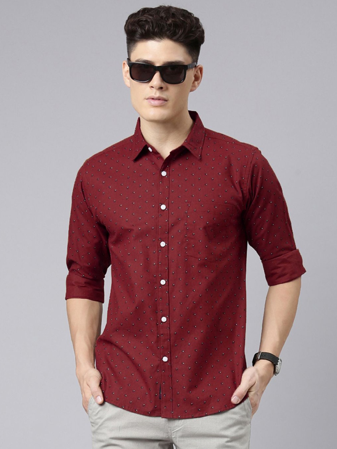 

Metronaut Men Slim Fit Spread Collar Geometric Printed Cotton Casual Shirt, Maroon