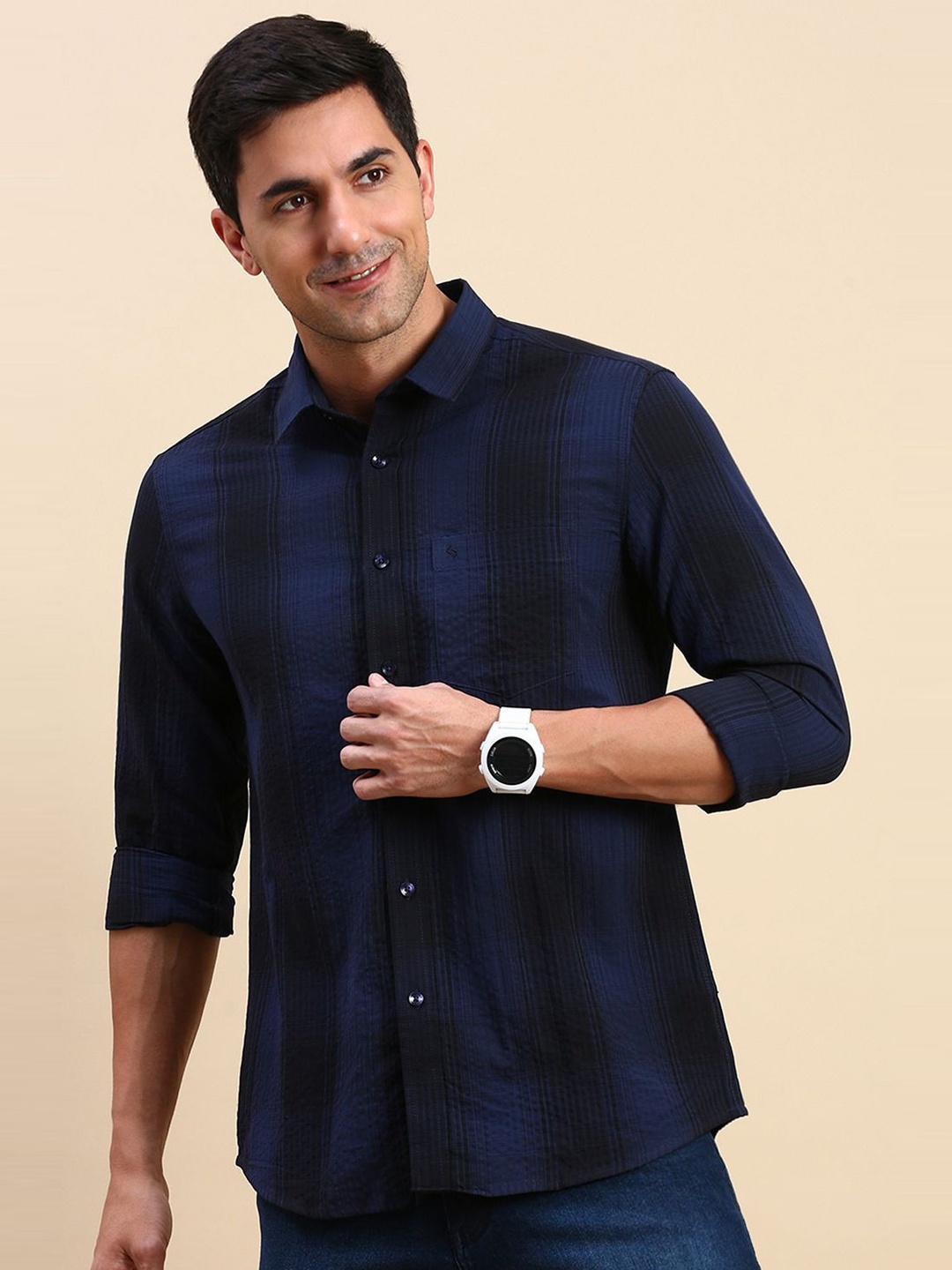 

Classic Polo Men India Slim Fit Spread Collar Checked Cotton Casual Shirt, Navy blue