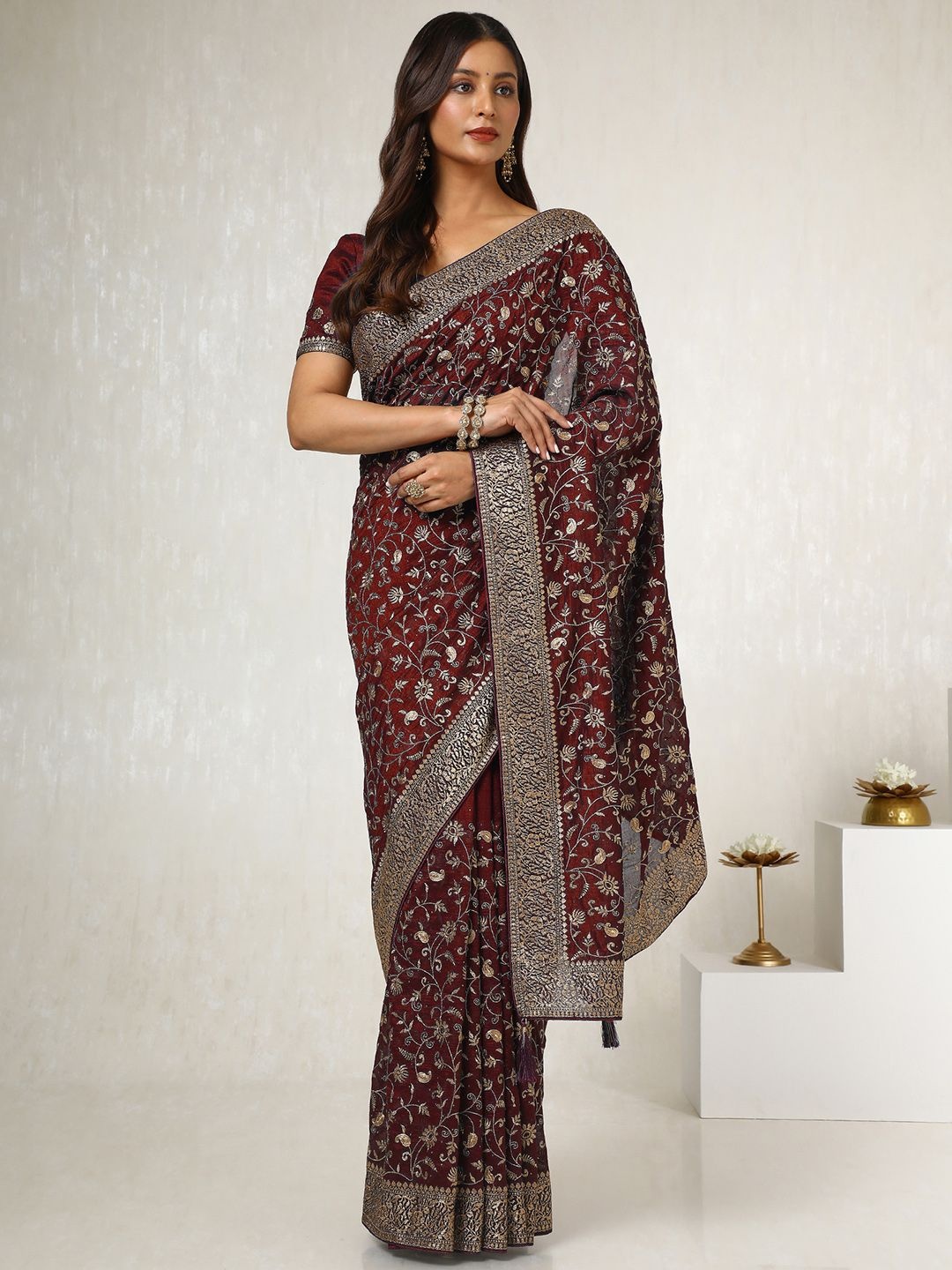 

Soch Floral Beads and Stones Tussar Saree, Maroon