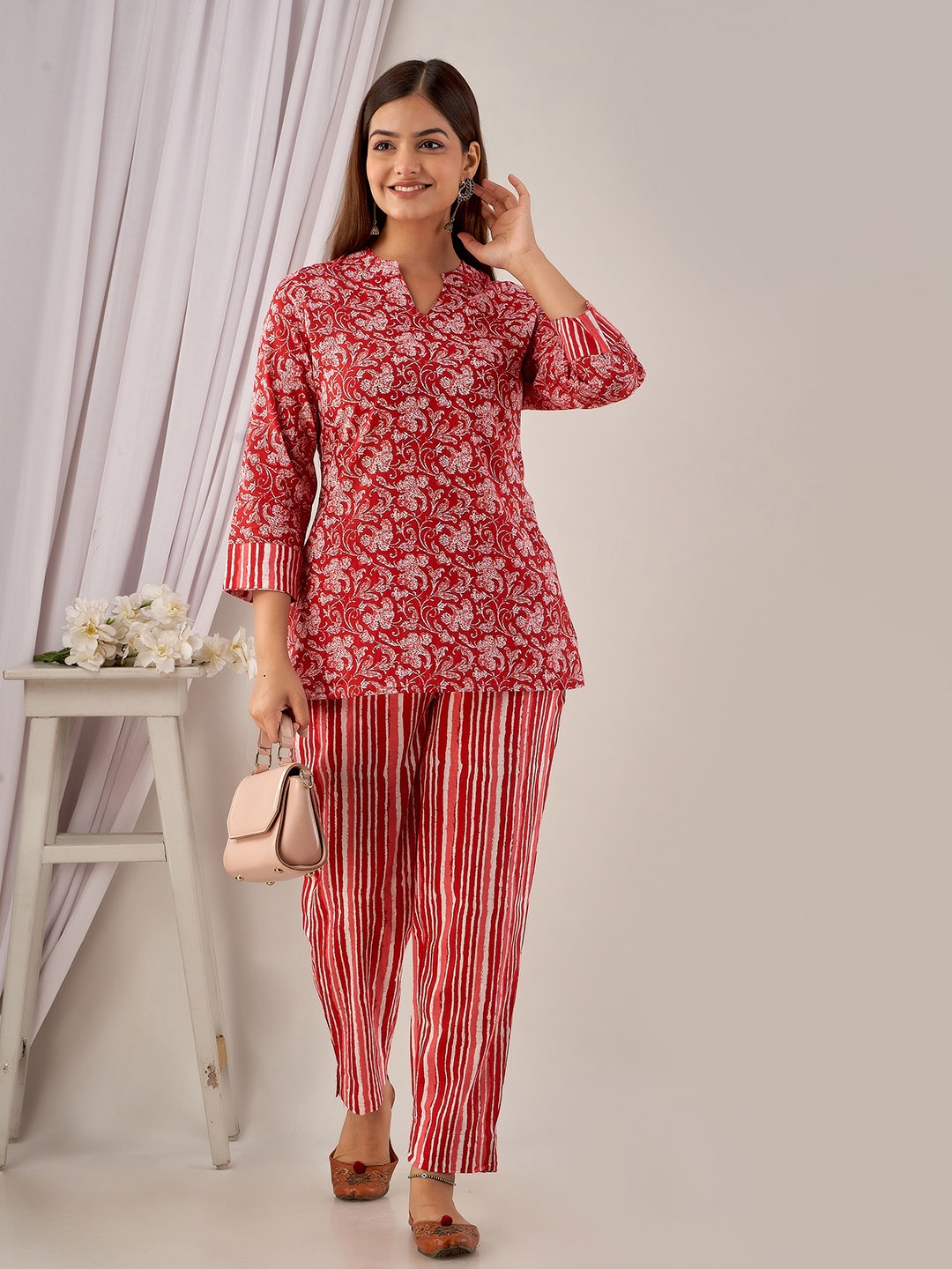 

Dreambe Women Printed Pure Cotton Tunic With Trousers, Red