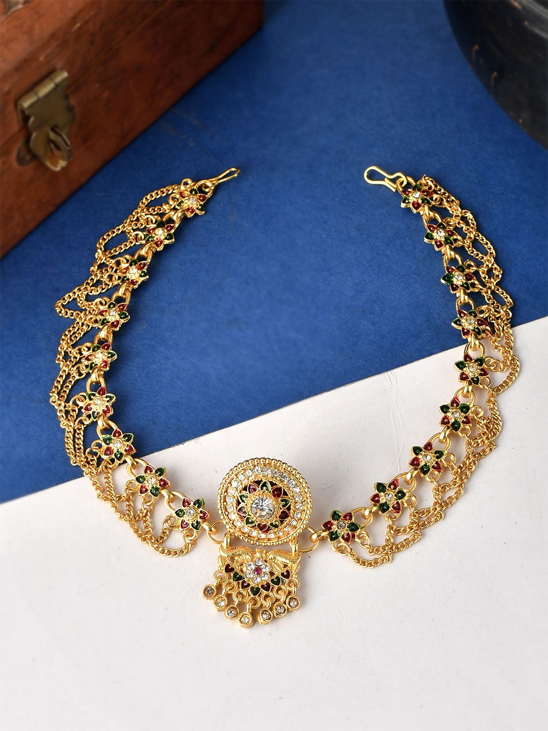 

Silvermerc Designs Gold-Plated Kundan & Pearl Stones Studded Maang Tikka Head Jewellery