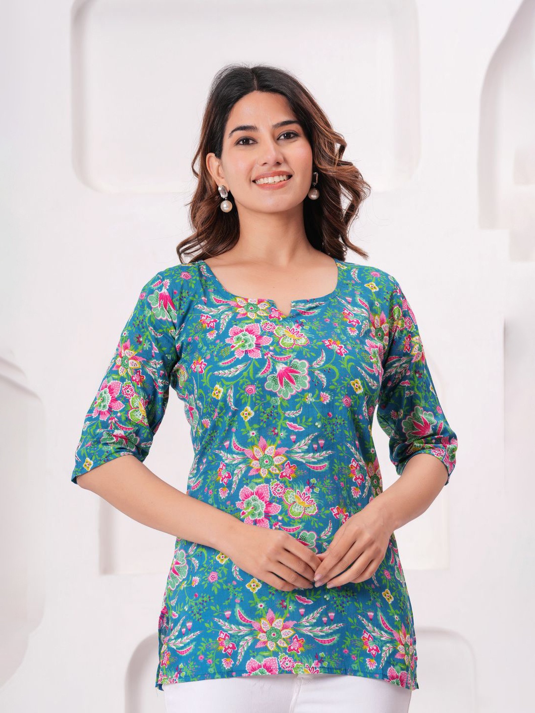 

JAIPUR KURTI HUB Floral Printed Pure Cotton Kurti, Turquoise blue