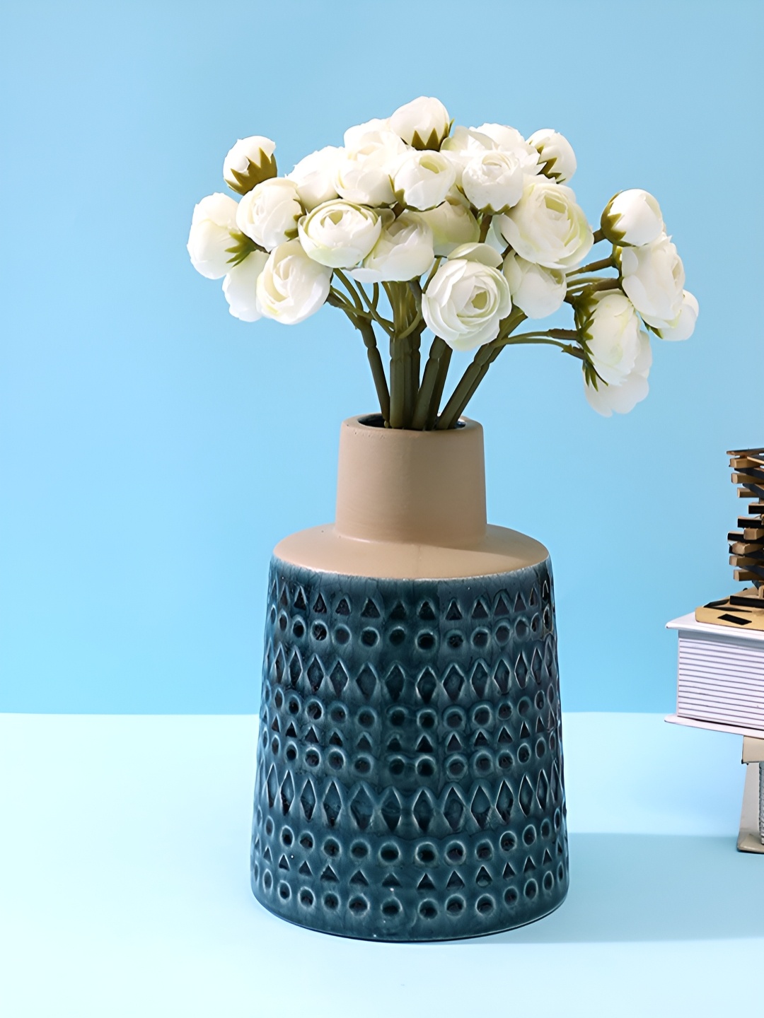 

Myntra Elegant Homes Green & Beige Geometric Printed Ceramic Flower Vase