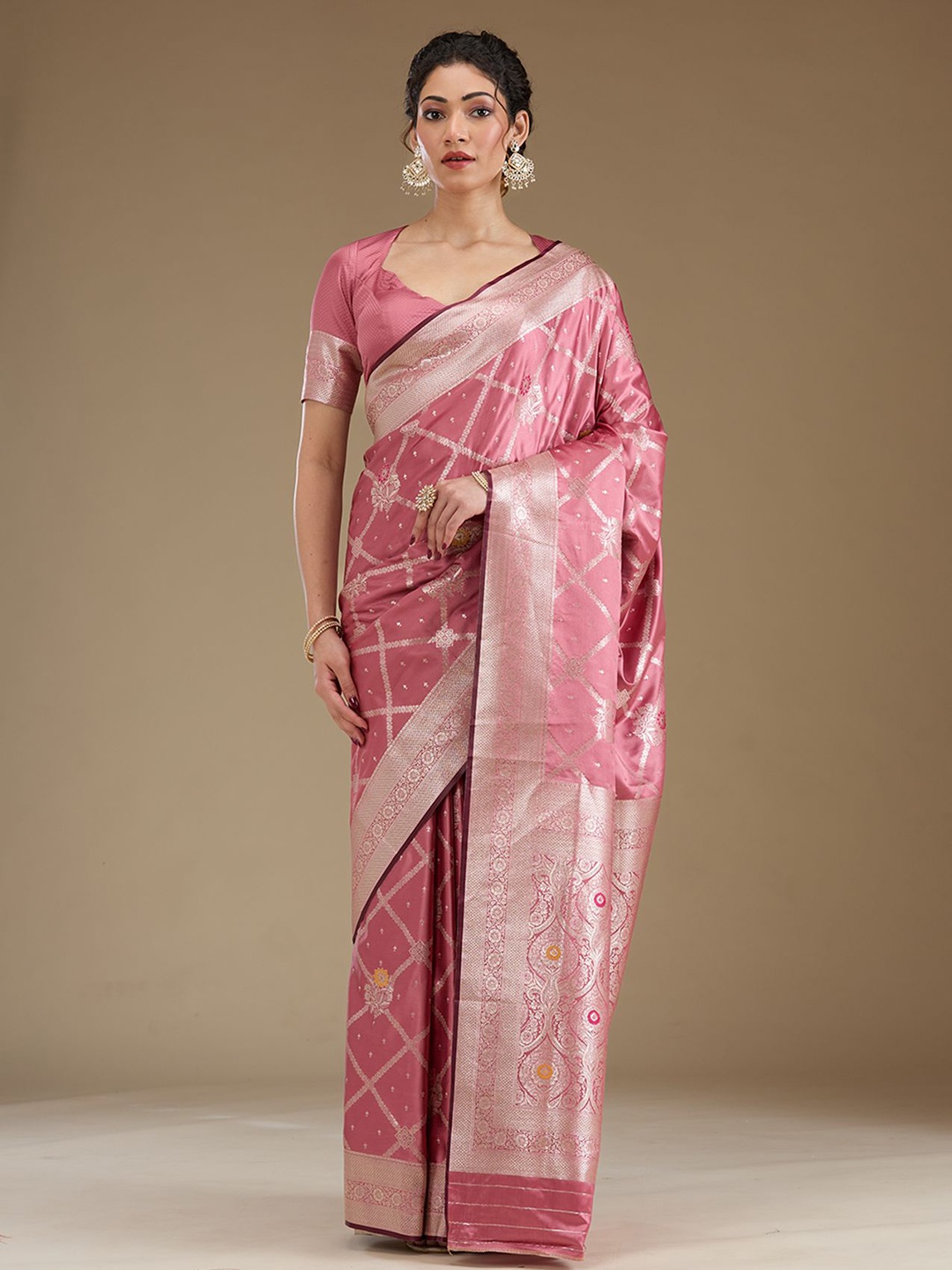 

Koskii Ethnic Motifs Woven Design Zari Saree, Pink