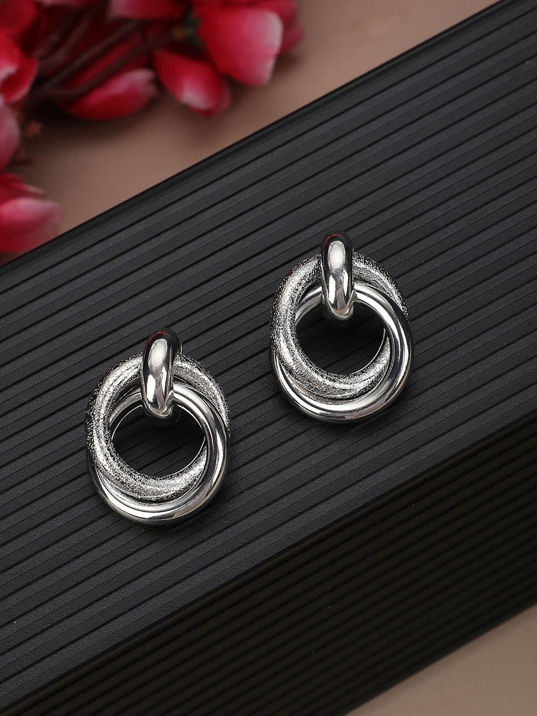 

DressBerry Contemporary Studs Earrings, Silver