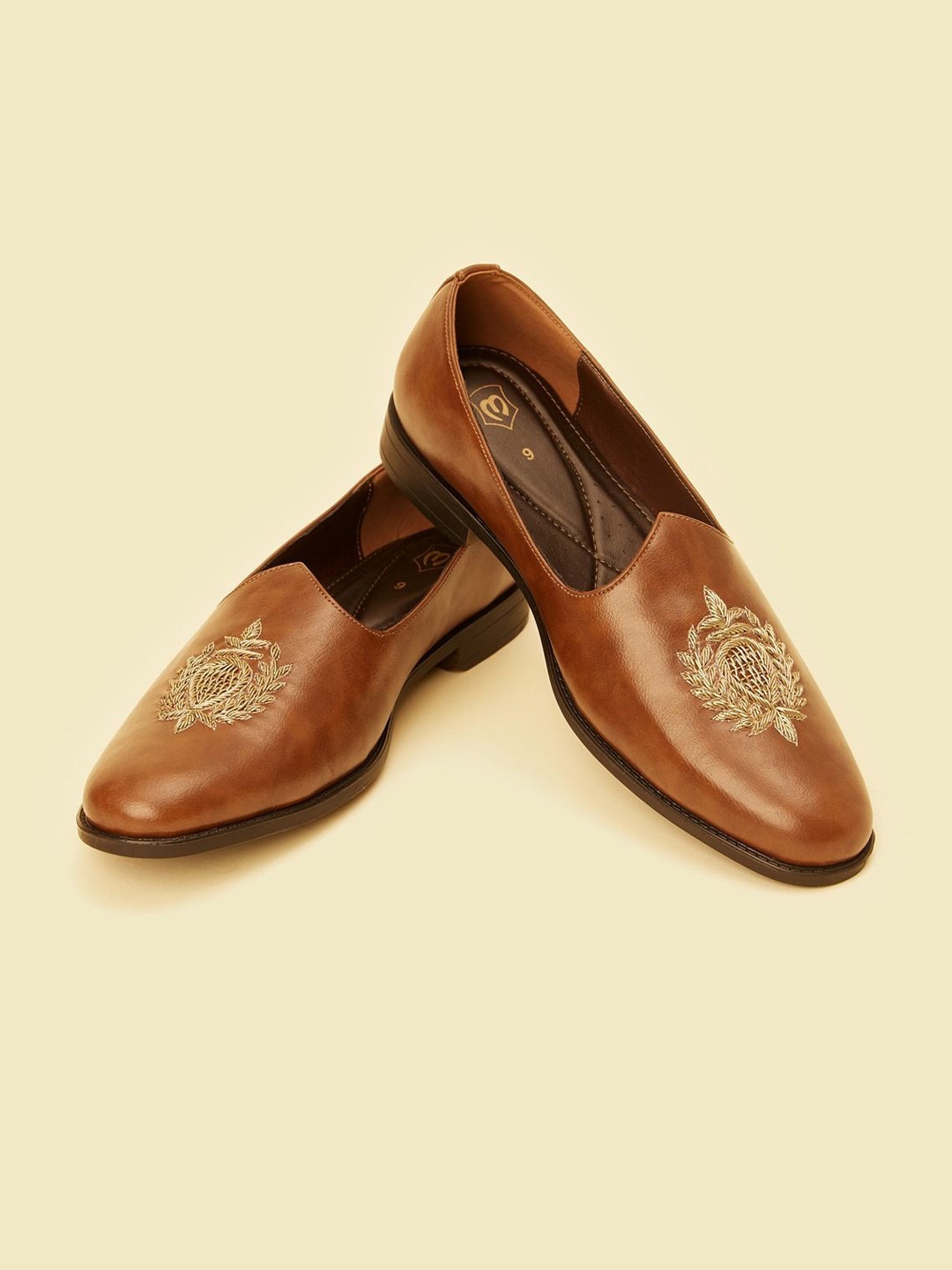 

Manyavar Men Self Design Loafer Style Mojaris, Brown