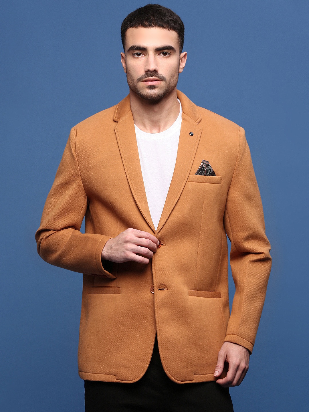 

SHOWOFF Slim-Fit Single-Breasted Casual Blazer, Camel brown