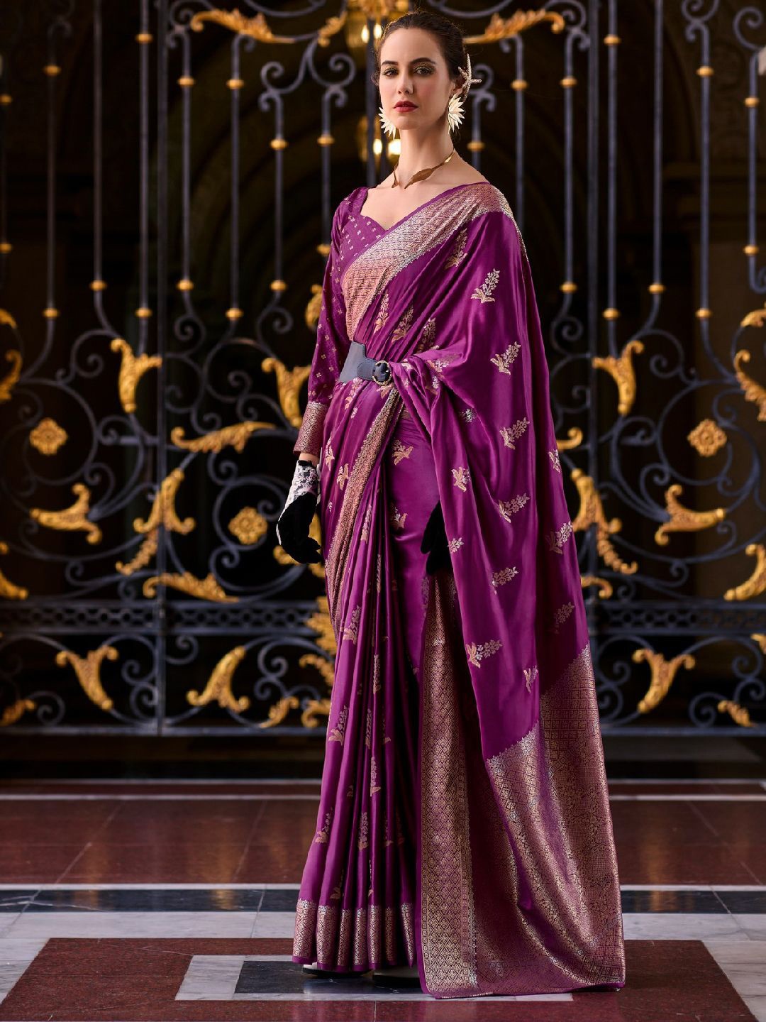 

LeeliPeeri Designer Woven Design Zari Satin Saree, Purple