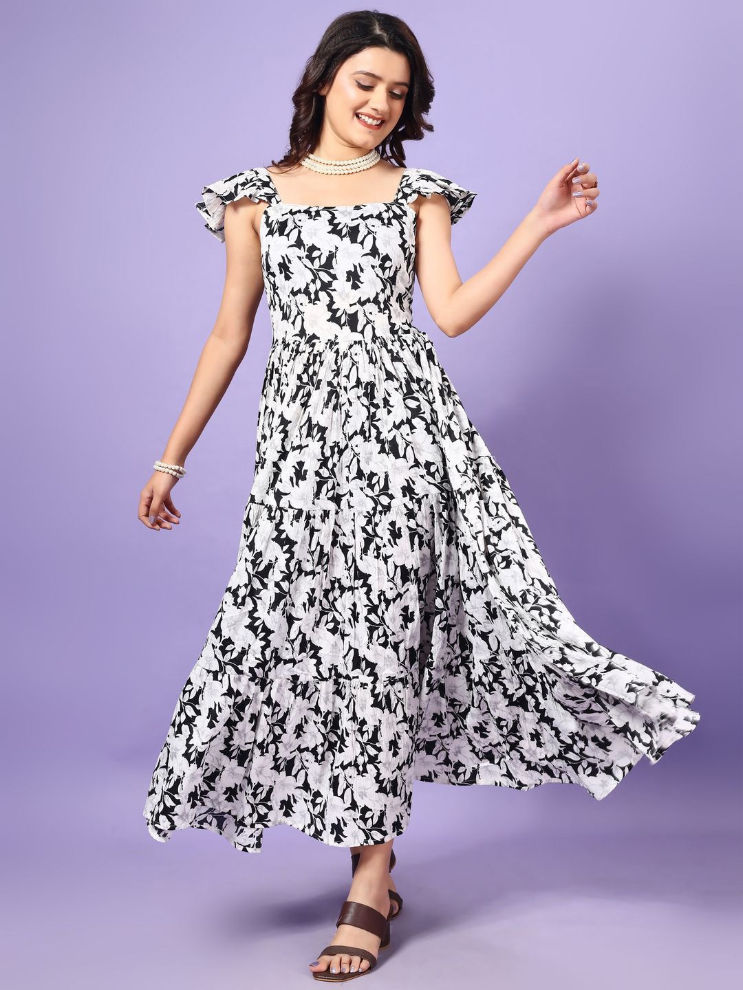 

CORSICA Women Floral Printed Square Neck Cap Sleeves Maxi Dress, Black