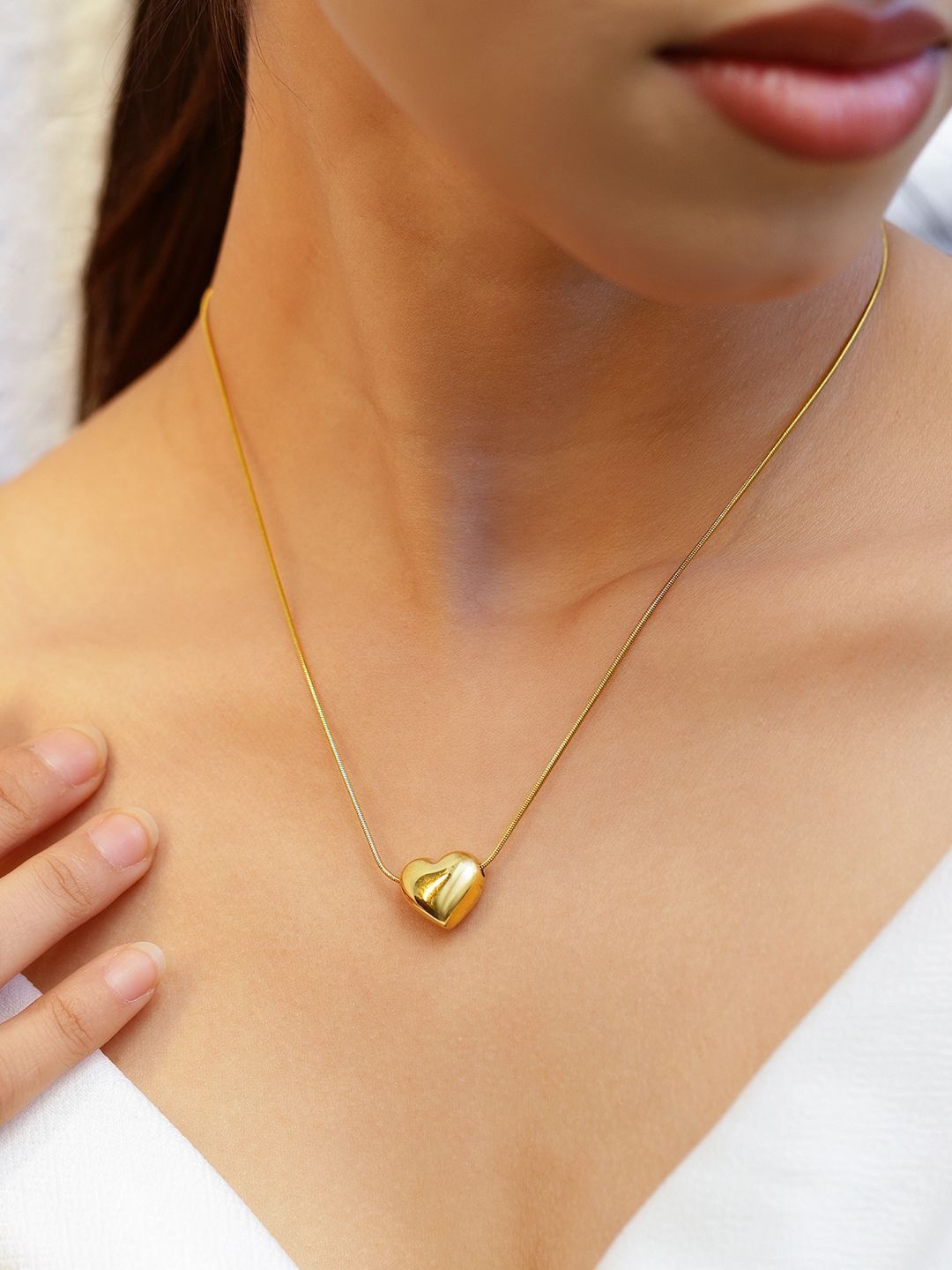 

Rubans Brass Gold-Plated Handcrafted Necklace