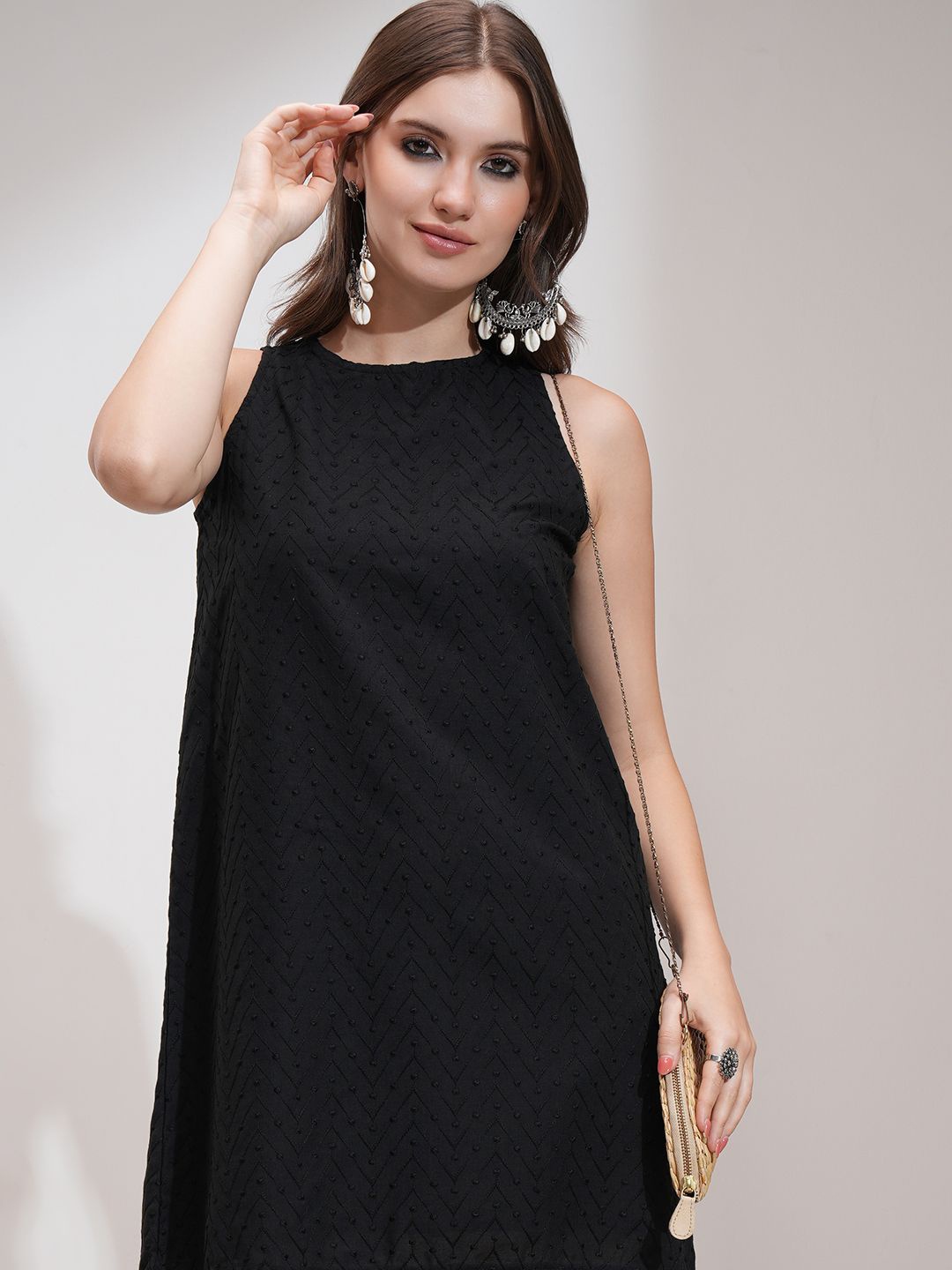 

Vishudh Women Printed Mini Tie Dress, Black