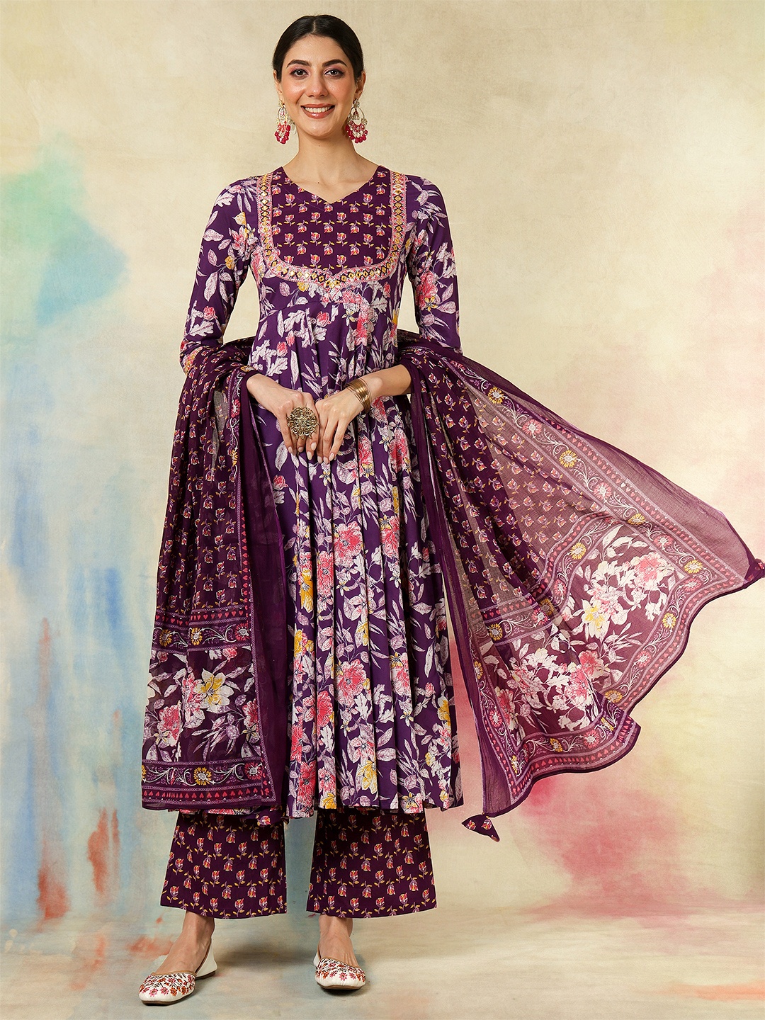 

KIMAYRA Floral Printed V-Neck Pure Cotton Kurta With Palazzos And Dupatta, Purple