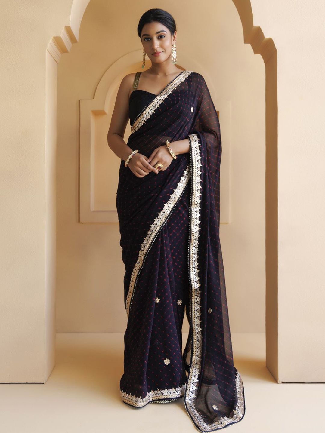 

Geroo Luxe Gotta Patti Pure Georgette Leheriya Saree, Black