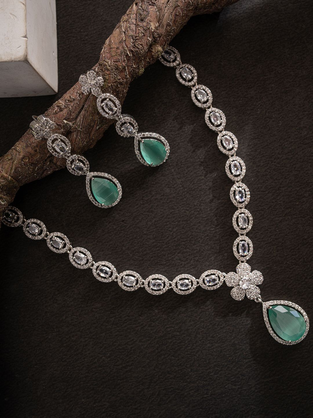 

PANASH Silver-Plated Cubic Zircon Studded Jewellery Set