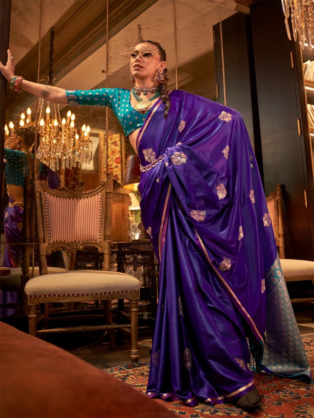 

BLENDIFY Woven Design Zari Satin Banarasi Saree, Purple