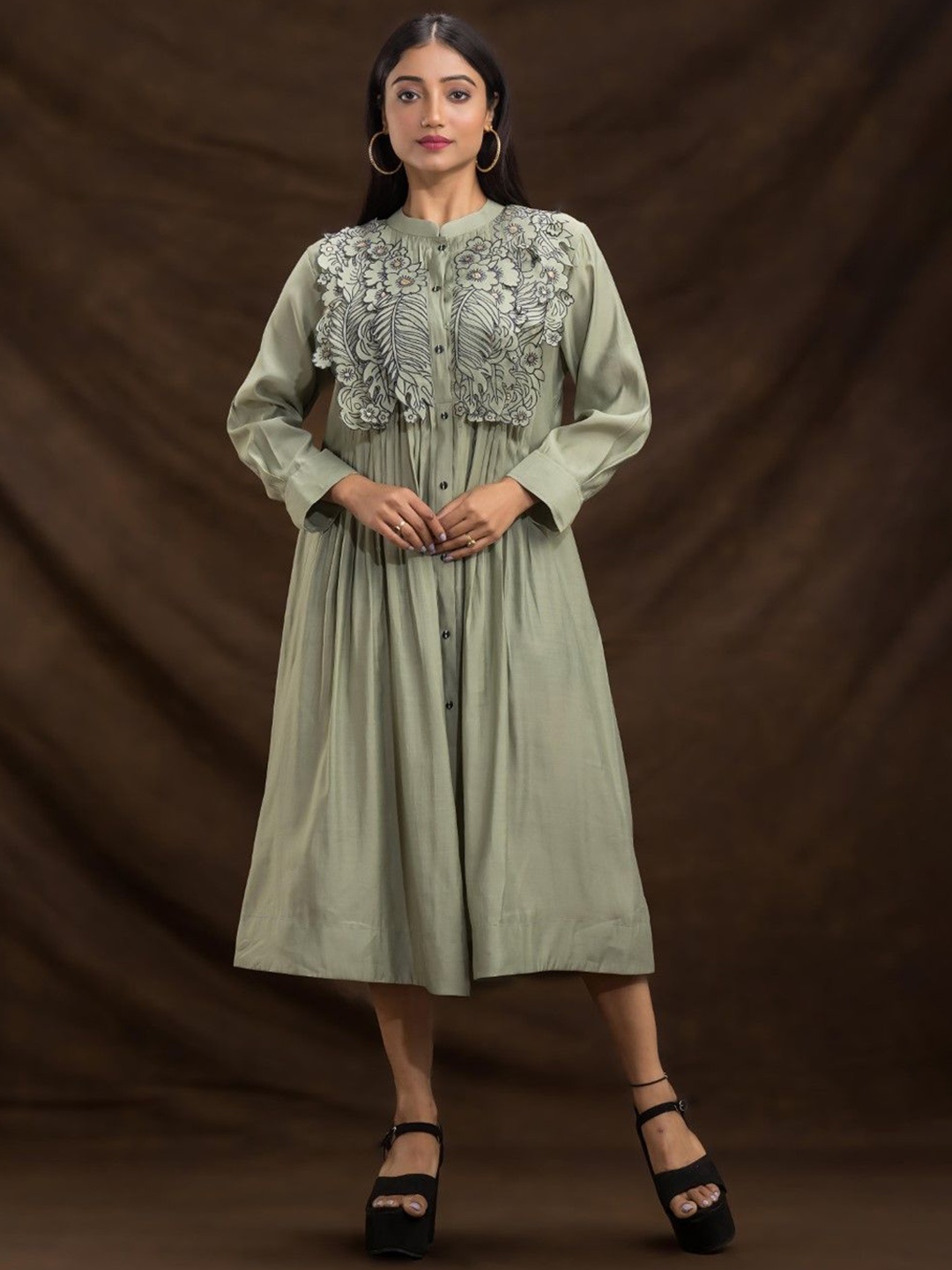 

AUTUMN LANE Floral Printed Shirt Type Cotton Midi Dress, Grey