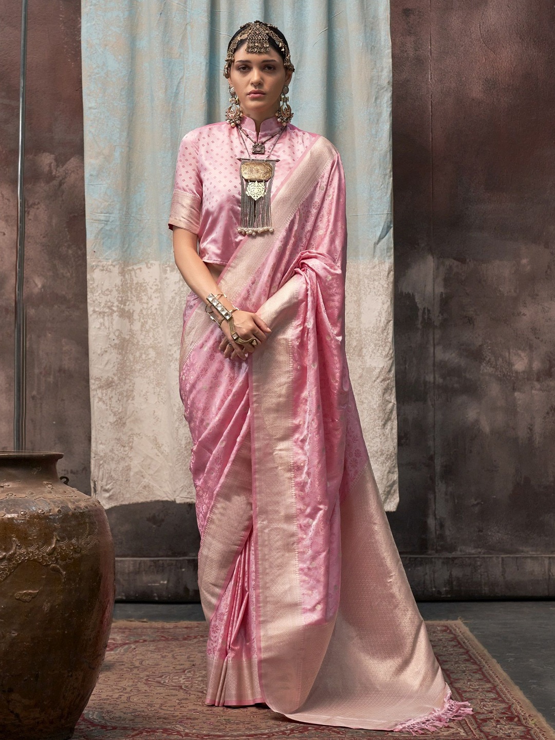 

MAHALASA Woven Design Zari Pure Silk Kanjeevaram Saree, Pink