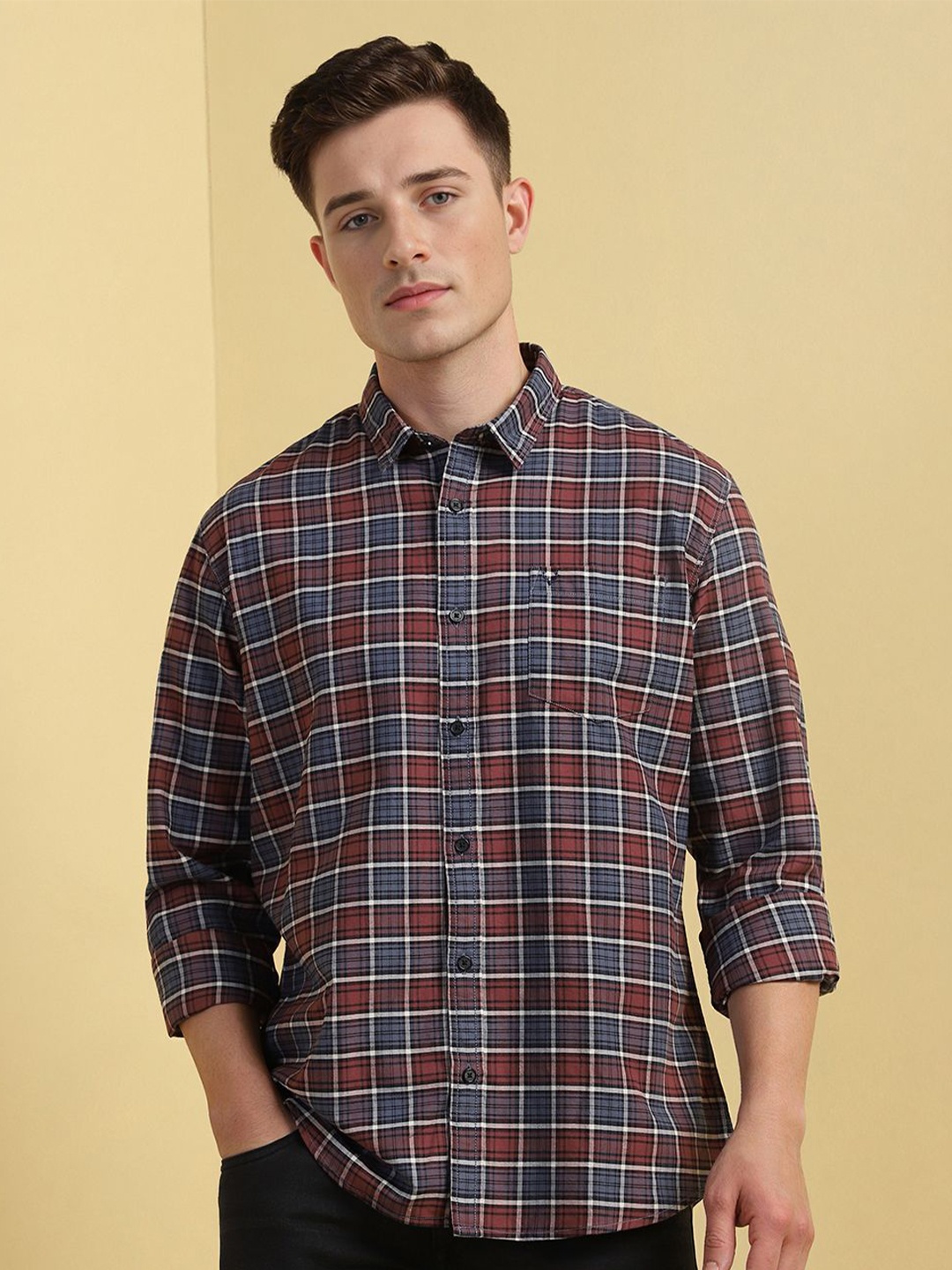 

Allen Solly Men Tartan Checks Opaque Checked Casual Shirt, Maroon