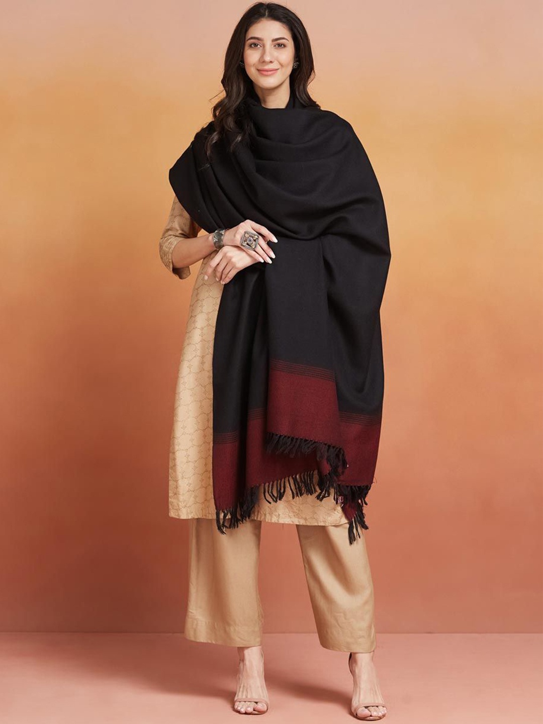 

Fabindia Pure Woollen Shawl, Black