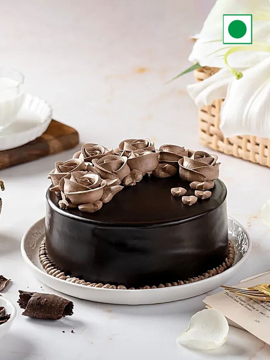 

fnp Chocolate Flavor Eggless RoundCake-2Kg, Brown