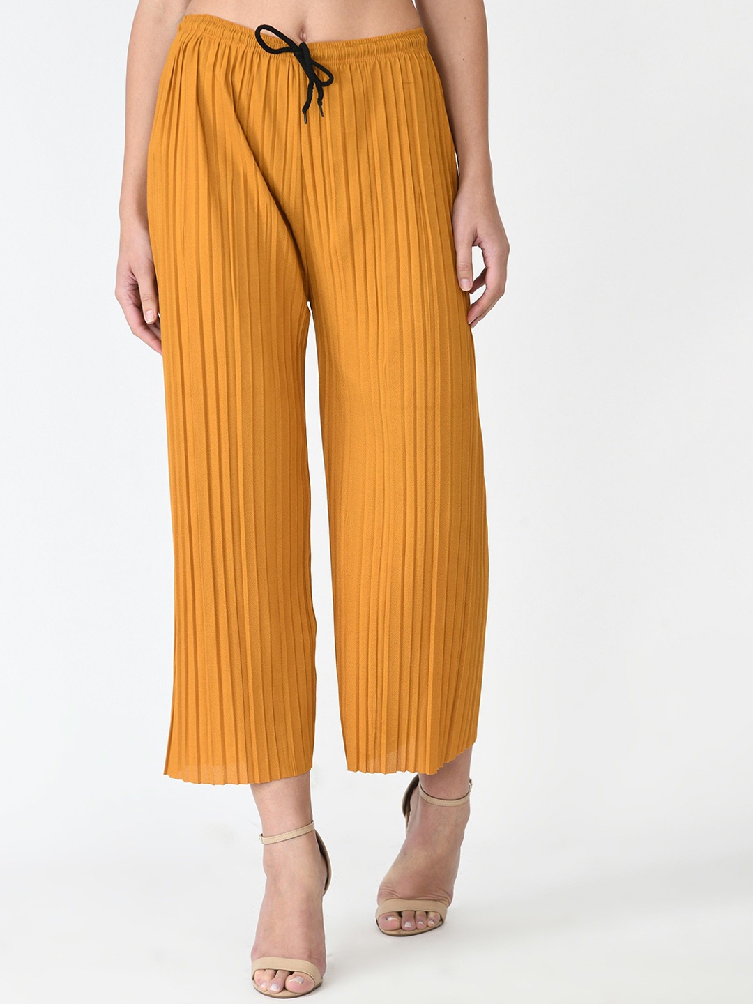 

Purser Women Original High-Rise Pleated Cropped Trousers, Yellow