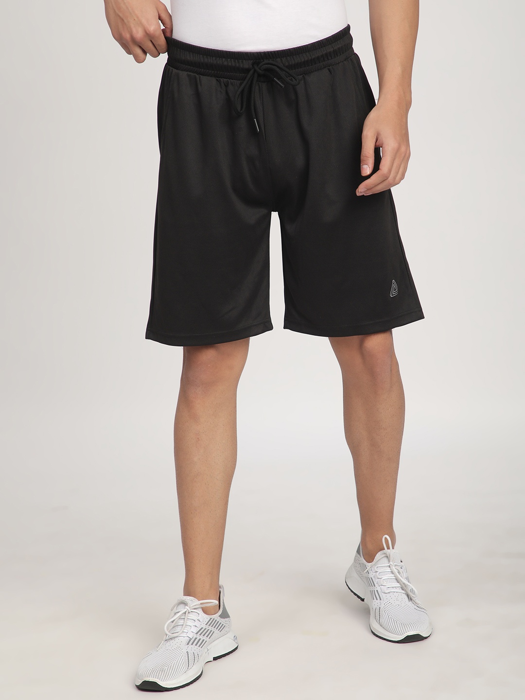 

R&B Men Knee Length Sports Shorts, Black