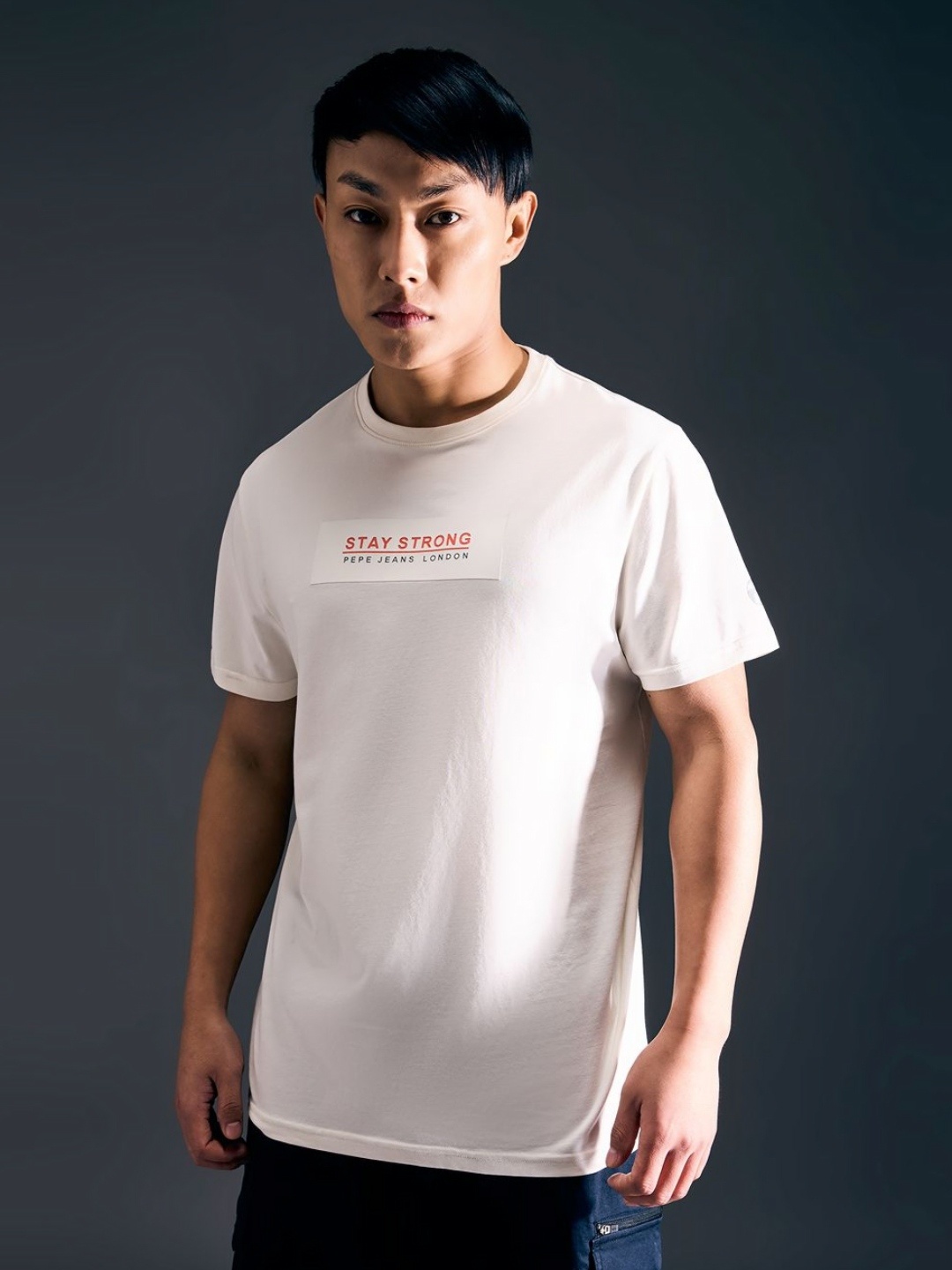

Pepe Jeans Men Biker Printed Raw Edge Slim Fit T-shirt, White