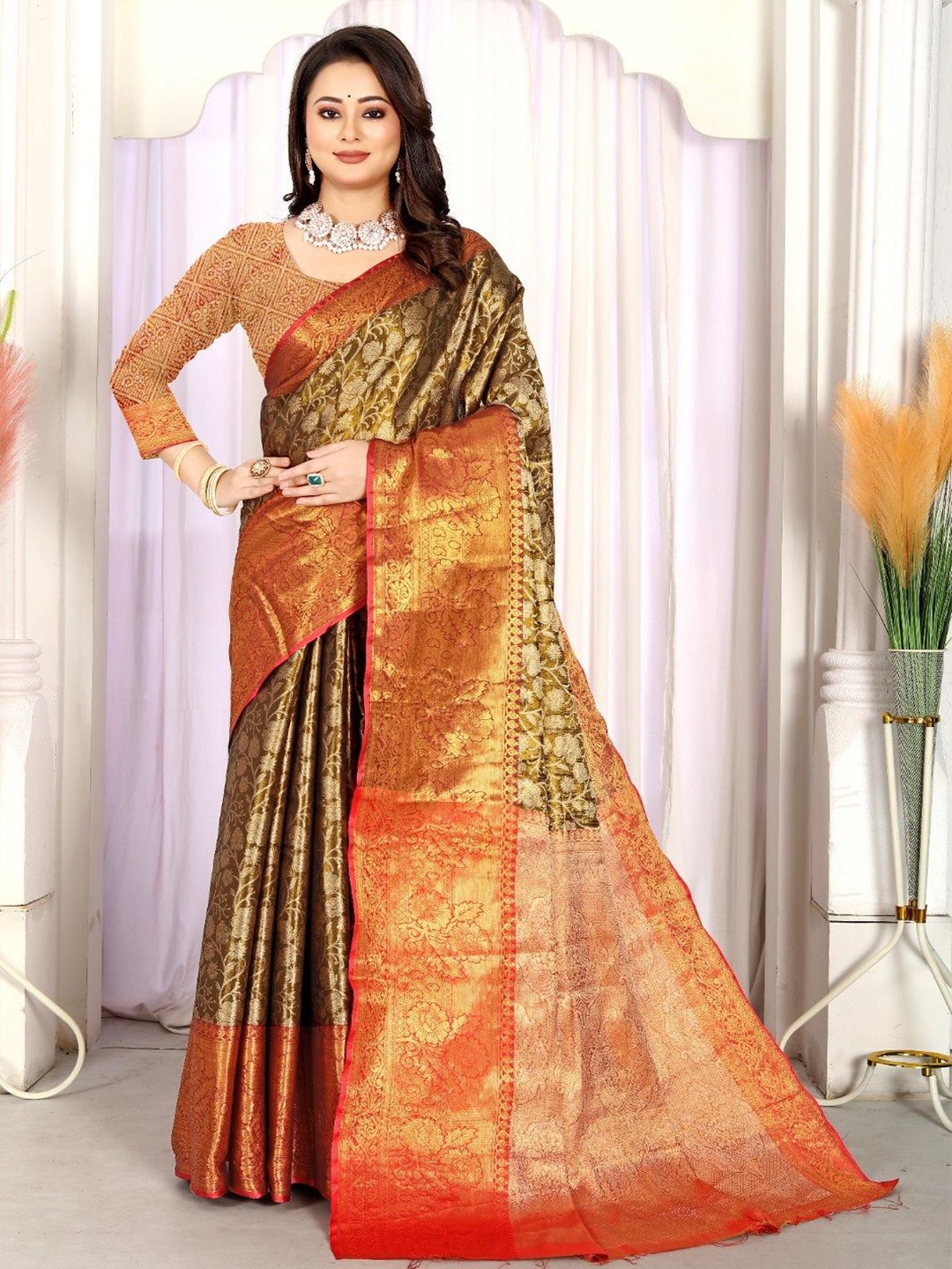 

VISHNU CREATIONS Woven Design Pure Silk Designer Banarasi Saree, Grey